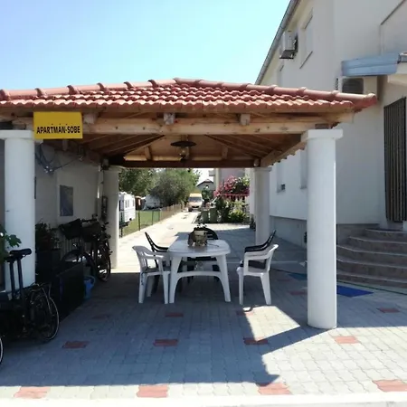 Let - 5 M From Sea Apartment *