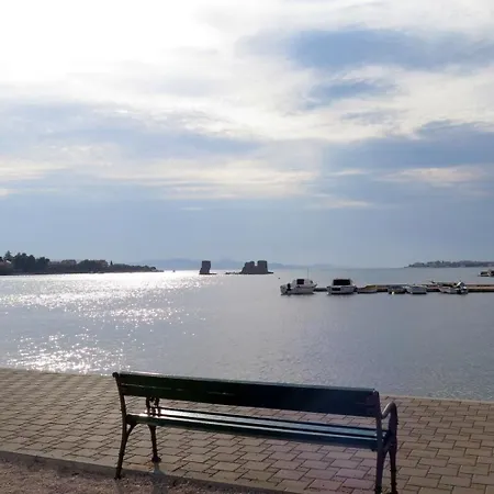 Let - 5 M From Sea Apartment *